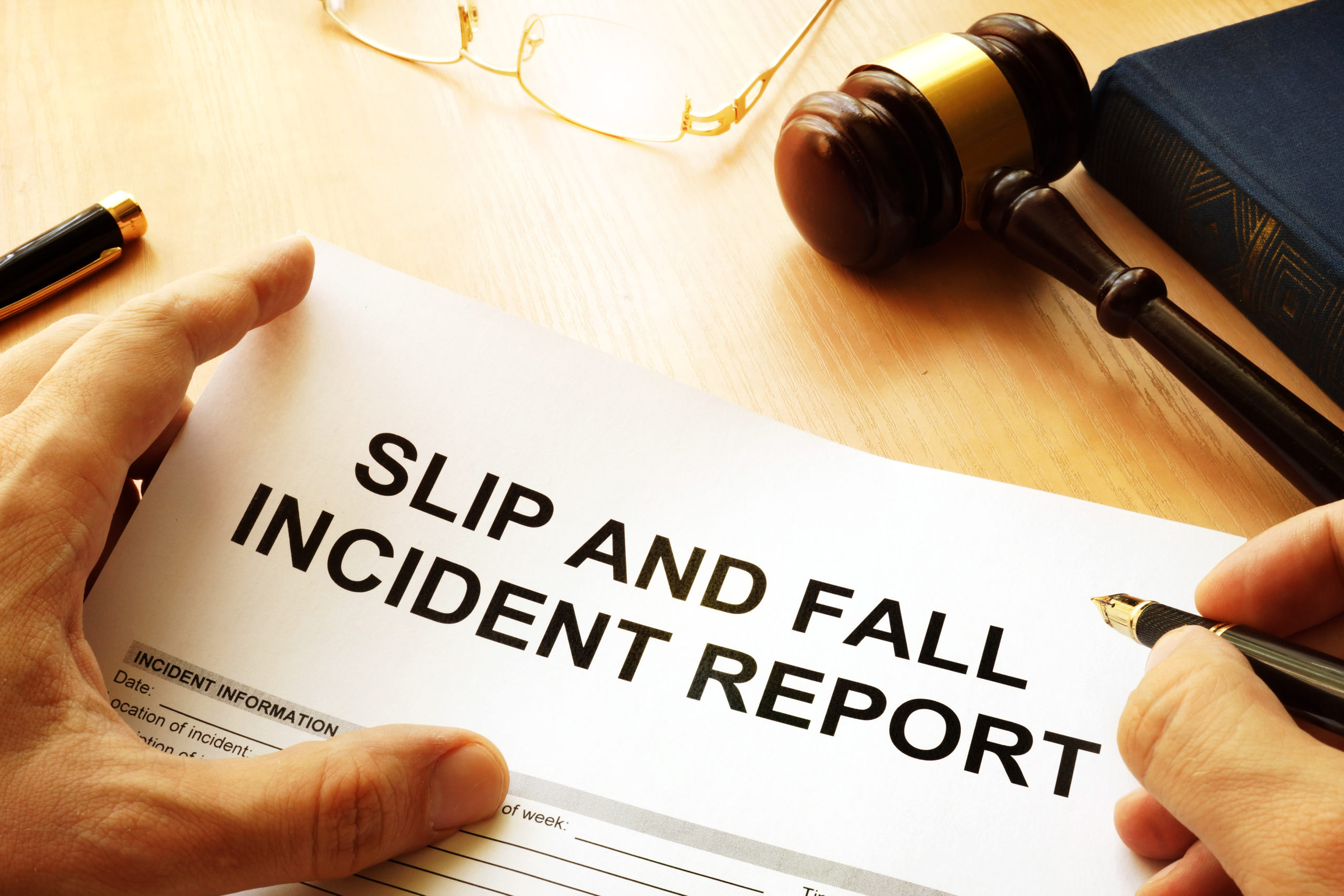 Document slip and fall injury effectively with our expert guide. Learn essential steps to gather evidence and secure the compensation you deserve.